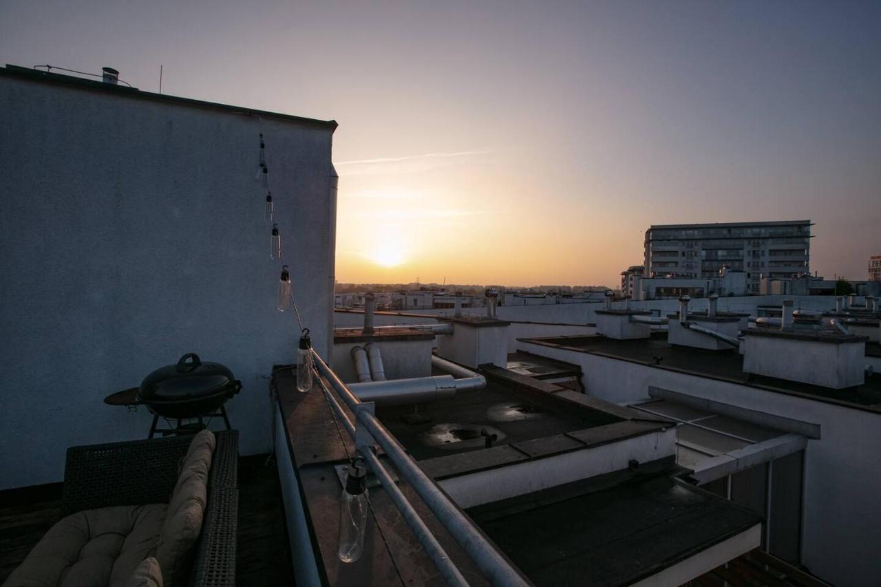 Dwupoziomowy, Rodzinny Apartament. Ochrona, Garaz. Varşova Dış mekan fotoğraf