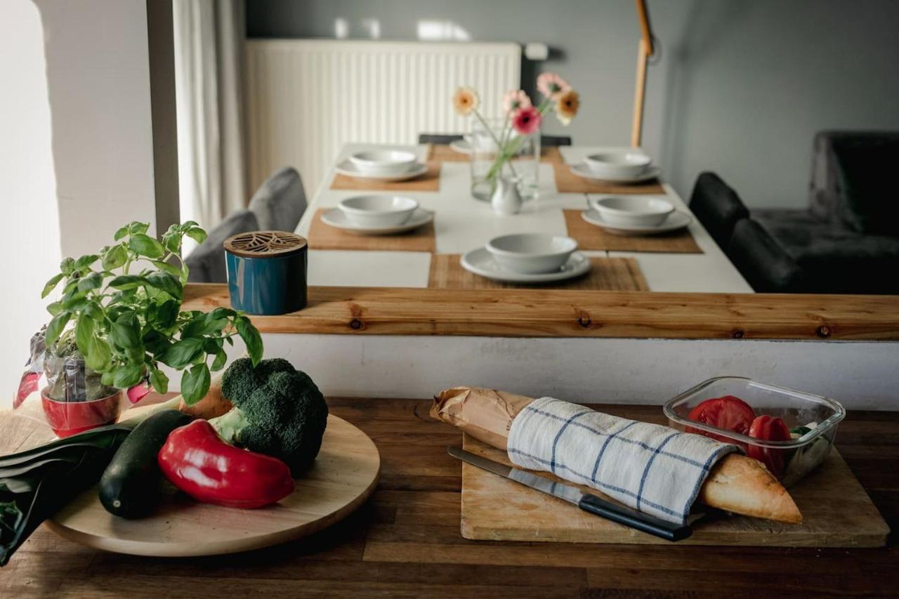 Dwupoziomowy, Rodzinny Apartament. Ochrona, Garaz. Varşova Dış mekan fotoğraf