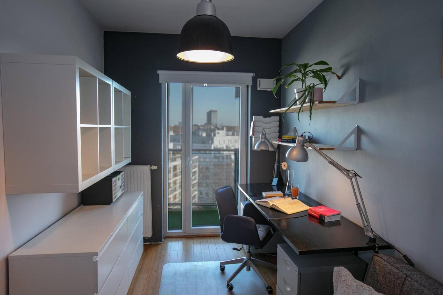 Dwupoziomowy, Rodzinny Apartament. Ochrona, Garaz. Varşova Dış mekan fotoğraf
